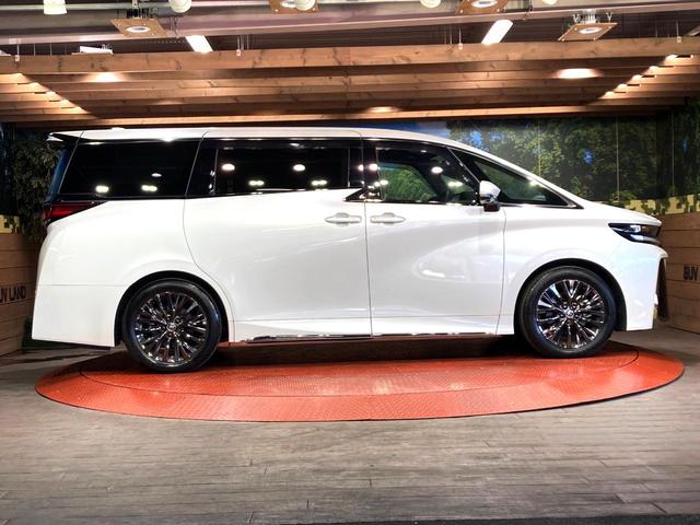 ヴェルファイアハイブリッド Ｚ　プレミア　ガラスルーフ　両側電動スライドドア　１４型ディスプレイオーディオ　全周囲カメラ　黒本革シート　レーダークルーズコントロール　ＥＴＣ　Ｂｌｕｅｔｏｏｔｈ再生　シートベンチレーション　パワーバックドア（26枚目）