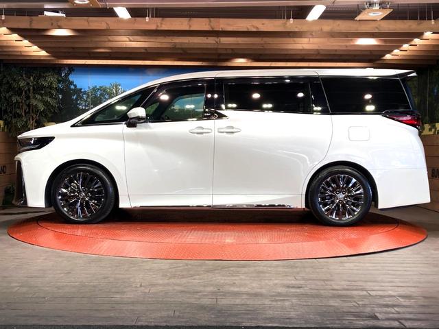 ヴェルファイアハイブリッド Ｚ　プレミア　ガラスルーフ　両側電動スライドドア　１４型ディスプレイオーディオ　全周囲カメラ　黒本革シート　レーダークルーズコントロール　ＥＴＣ　Ｂｌｕｅｔｏｏｔｈ再生　シートベンチレーション　パワーバックドア（28枚目）