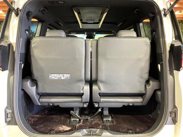 ヴェルファイアハイブリッド Ｚ　プレミア　ガラスルーフ　両側電動スライドドア　１４型ディスプレイオーディオ　全周囲カメラ　黒本革シート　レーダークルーズコントロール　ＥＴＣ　Ｂｌｕｅｔｏｏｔｈ再生　シートベンチレーション　パワーバックドア（32枚目）