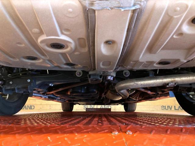 ヴェルファイアハイブリッド Ｚ　プレミア　ガラスルーフ　両側電動スライドドア　１４型ディスプレイオーディオ　全周囲カメラ　黒本革シート　レーダークルーズコントロール　ＥＴＣ　Ｂｌｕｅｔｏｏｔｈ再生　シートベンチレーション　パワーバックドア（33枚目）