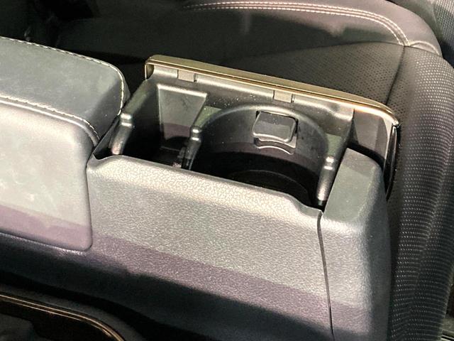 ヴェルファイアハイブリッド Ｚ　プレミア　ガラスルーフ　両側電動スライドドア　１４型ディスプレイオーディオ　全周囲カメラ　黒本革シート　レーダークルーズコントロール　ＥＴＣ　Ｂｌｕｅｔｏｏｔｈ再生　シートベンチレーション　パワーバックドア（40枚目）