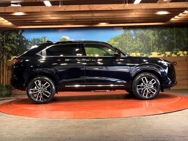 ヴェゼル ｅ：ＨＥＶ　Ｚ　登録済未使用車　９型メーカーナビ　全周囲カメラ　衝突被害軽減システム　レーダークルーズ　電動リアゲート　ハーフレザーシート　コーナーセンサー　スマートキー　ＬＥＤヘッド　ＥＴＣ２．０（24枚目）