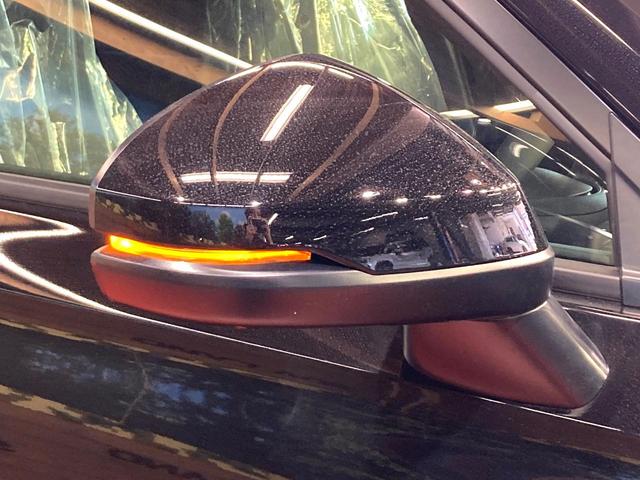 ヴェゼル ｅ：ＨＥＶ　Ｚ　登録済未使用車　９型メーカーナビ　全周囲カメラ　衝突被害軽減システム　レーダークルーズ　電動リアゲート　ハーフレザーシート　コーナーセンサー　スマートキー　ＬＥＤヘッド　ＥＴＣ２．０（25枚目）