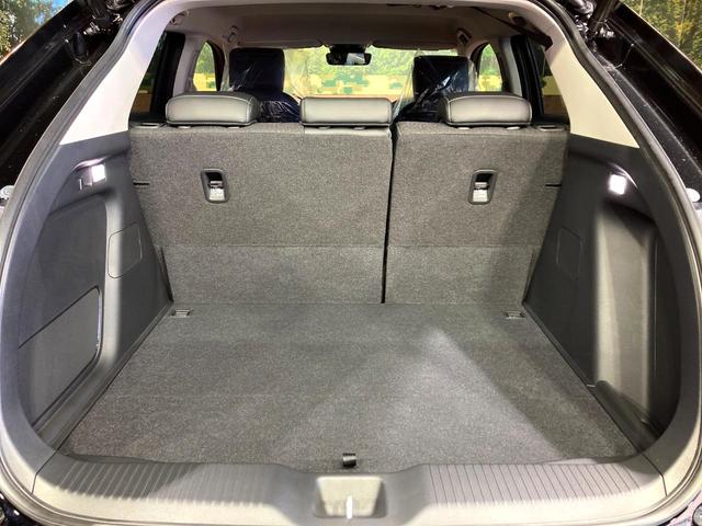 ヴェゼル ｅ：ＨＥＶ　Ｚ　登録済未使用車　９型メーカーナビ　全周囲カメラ　衝突被害軽減システム　レーダークルーズ　電動リアゲート　ハーフレザーシート　コーナーセンサー　スマートキー　ＬＥＤヘッド　ＥＴＣ２．０（33枚目）