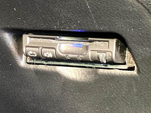 C-HR G 9インチディスプレイオーディオ レーダークルーズコントロール バックカメラ ETC Bluetooth ドライブレコーダー シートヒーター LEDヘッドライト コーナーセンサー ステアリングスイッチ(7枚目)