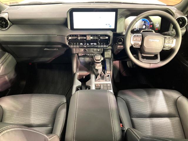 ランドクルーザー２５０ ＶＸ　サンルーフ　純正１２．３型ディスプレーオーディオ　パノラミックビューモニター　シートベンチレーション　デジタルインナーミラー　衝突軽減装置　レーダークルーズコントロール　パワーバックドア　ドラレコ（2枚目）
