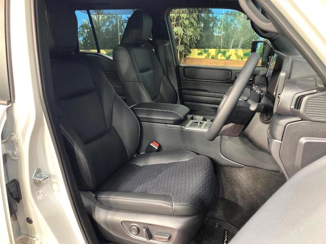 ランドクルーザー２５０ ＶＸ　サンルーフ　純正１２．３型ディスプレーオーディオ　パノラミックビューモニター　シートベンチレーション　デジタルインナーミラー　衝突軽減装置　レーダークルーズコントロール　パワーバックドア　ドラレコ（8枚目）