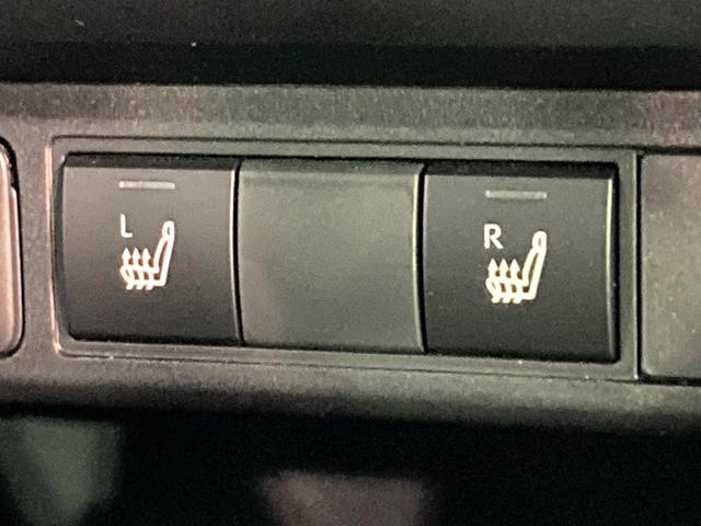 ヤリスクロス ハイブリッドＺ　ナビ機能付きディスプレイオーディオ　全周囲カメラ　衝突被害軽減システム　レーダークルーズ　禁煙車　ハーフレザーシート　パワーシート　コーナーセンサー　ＬＥＤヘッド　ＥＴＣ　純正１８インチアルミ（6枚目）