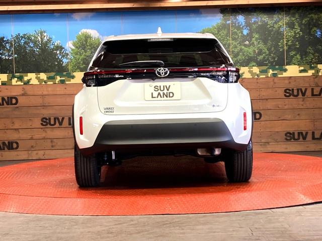 ヤリスクロス ハイブリッドＺ　ナビ機能付きディスプレイオーディオ　全周囲カメラ　衝突被害軽減システム　レーダークルーズ　禁煙車　ハーフレザーシート　パワーシート　コーナーセンサー　ＬＥＤヘッド　ＥＴＣ　純正１８インチアルミ（15枚目）