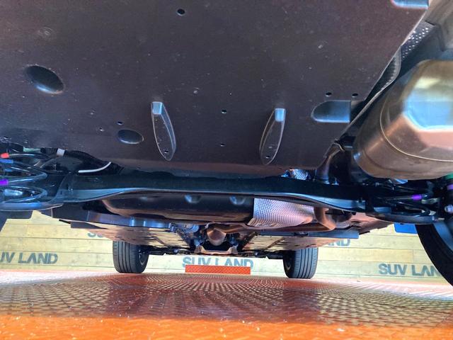 ヤリスクロス ハイブリッドＺ　ナビ機能付きディスプレイオーディオ　全周囲カメラ　衝突被害軽減システム　レーダークルーズ　禁煙車　ハーフレザーシート　パワーシート　コーナーセンサー　ＬＥＤヘッド　ＥＴＣ　純正１８インチアルミ（19枚目）