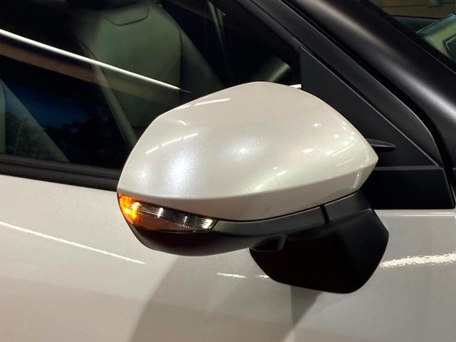 ヤリスクロス ハイブリッドＺ　ナビ機能付きディスプレイオーディオ　全周囲カメラ　衝突被害軽減システム　レーダークルーズ　禁煙車　ハーフレザーシート　パワーシート　コーナーセンサー　ＬＥＤヘッド　ＥＴＣ　純正１８インチアルミ（21枚目）