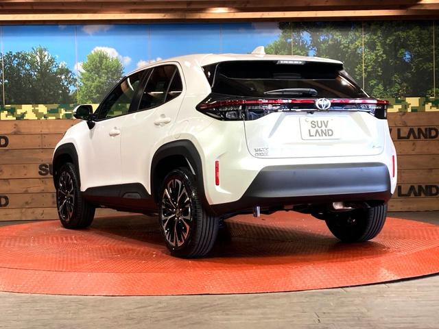 ヤリスクロス ハイブリッドＺ　ナビ機能付きディスプレイオーディオ　全周囲カメラ　衝突被害軽減システム　レーダークルーズ　禁煙車　ハーフレザーシート　パワーシート　コーナーセンサー　ＬＥＤヘッド　ＥＴＣ　純正１８インチアルミ（27枚目）