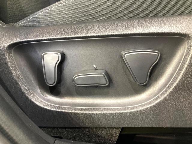 ヤリスクロス ハイブリッドＺ　ナビ機能付きディスプレイオーディオ　全周囲カメラ　衝突被害軽減システム　レーダークルーズ　禁煙車　ハーフレザーシート　パワーシート　コーナーセンサー　ＬＥＤヘッド　ＥＴＣ　純正１８インチアルミ（37枚目）