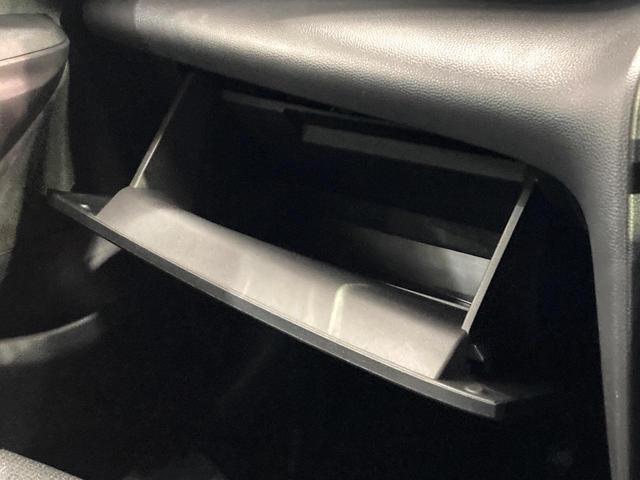 ヤリスクロス ハイブリッドＺ　ナビ機能付きディスプレイオーディオ　全周囲カメラ　衝突被害軽減システム　レーダークルーズ　禁煙車　ハーフレザーシート　パワーシート　コーナーセンサー　ＬＥＤヘッド　ＥＴＣ　純正１８インチアルミ（51枚目）