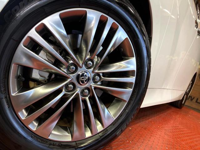 アルファードハイブリッド Ｚ　ガラスルーフ　ユニバーサルステップ　禁煙車　１４型ディスプレイオーディオ　パノラミックビューモニター　デジタルインナーミラー　両側電動スライドドア　パワーバックドア　ワイヤレス充電　ＬＥＤヘッドライト（13枚目）