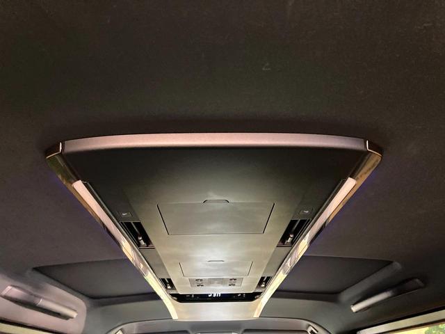 アルファードハイブリッド Ｚ　ガラスルーフ　ユニバーサルステップ　禁煙車　１４型ディスプレイオーディオ　パノラミックビューモニター　デジタルインナーミラー　両側電動スライドドア　パワーバックドア　ワイヤレス充電　ＬＥＤヘッドライト（31枚目）