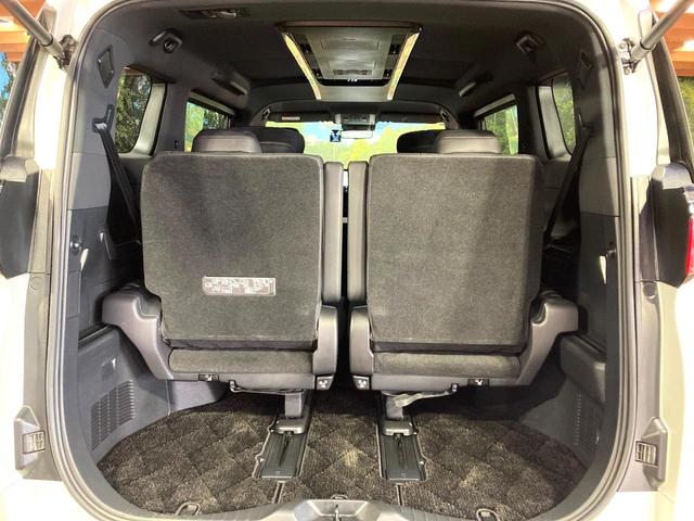 アルファードハイブリッド Ｚ　ガラスルーフ　ユニバーサルステップ　禁煙車　１４型ディスプレイオーディオ　パノラミックビューモニター　デジタルインナーミラー　両側電動スライドドア　パワーバックドア　ワイヤレス充電　ＬＥＤヘッドライト（33枚目）