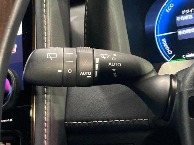 アルファードハイブリッド Ｚ　ガラスルーフ　ユニバーサルステップ　禁煙車　１４型ディスプレイオーディオ　パノラミックビューモニター　デジタルインナーミラー　両側電動スライドドア　パワーバックドア　ワイヤレス充電　ＬＥＤヘッドライト（57枚目）