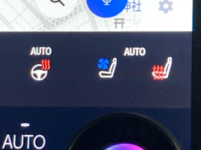 アルファードハイブリッド Ｚ　ガラスルーフ　ユニバーサルステップ　禁煙車　１４型ディスプレイオーディオ　パノラミックビューモニター　デジタルインナーミラー　両側電動スライドドア　パワーバックドア　ワイヤレス充電　ＬＥＤヘッドライト（61枚目）