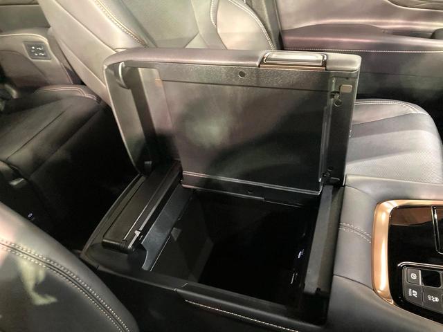 アルファードハイブリッド Ｚ　ガラスルーフ　ユニバーサルステップ　禁煙車　１４型ディスプレイオーディオ　パノラミックビューモニター　デジタルインナーミラー　両側電動スライドドア　パワーバックドア　ワイヤレス充電　ＬＥＤヘッドライト（66枚目）