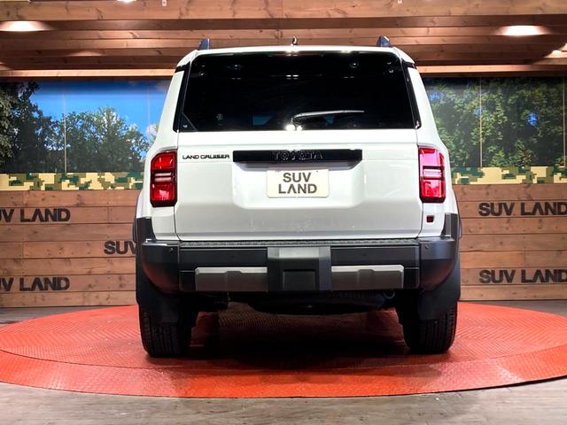 ランドクルーザー２５０ ＶＸ　サンルーフ　純正１２型ディスプレイオーディオ　全周囲カメラ　レーダークルーズコントロール　禁煙車　電動リアゲート　レザーシート　前席シートエアコン　パワーシート　ドラレコ　コーナーセンサー（16枚目）