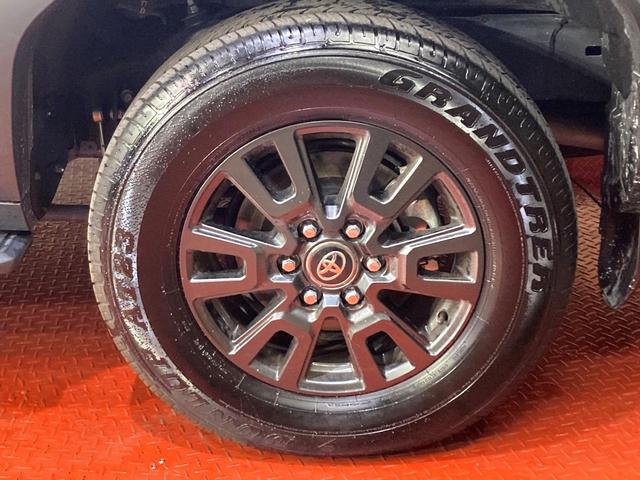 ランドクルーザー２５０ ＶＸ　サンルーフ　純正１２型ディスプレイオーディオ　全周囲カメラ　レーダークルーズコントロール　禁煙車　電動リアゲート　レザーシート　前席シートエアコン　パワーシート　ドラレコ　コーナーセンサー（26枚目）