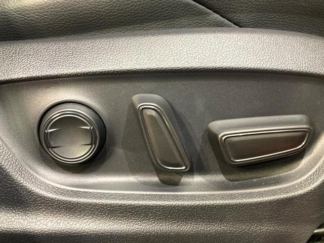 カローラクロス ハイブリッド　Ｚ　純正１０．５型ディスプレイオーディオ　禁煙車　バックカメラ　パワーバックドア　シートヒーター　トヨタセーフティーセンス　レーダークルーズ　ＬＥＤヘッドライト　ビルドインＥＴＣ　オートライト（38枚目）