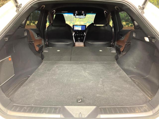 ハリアー Ｚ　モデリスタエアロ　ＪＢＬサウンド　純正１２．３型ＳＤナビ　バックカメラ　デジタルインナーミラー　ヘッドアップディスプレイ　衝突軽減装置　レーダークルーズコントロール　パワーバックドア　ドラレコ（10枚目）