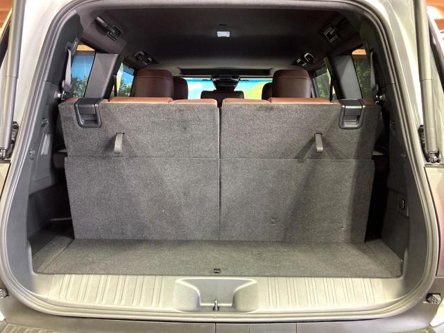 ランドクルーザー２５０ ＶＸファーストエディション　７人乗り　サンルーフ　純正１２型ディスプレイ　全周囲カメラ　衝突被害軽減システム　レーダークルーズ　禁煙車　電動リアゲート　レザーシート　前席シートエアコン　コーナーセンサー　スマートキー（11枚目）