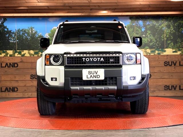 ランドクルーザー２５０ ＶＸファーストエディション　７人乗り　サンルーフ　純正１２型ディスプレイ　全周囲カメラ　衝突被害軽減システム　レーダークルーズ　禁煙車　電動リアゲート　レザーシート　前席シートエアコン　コーナーセンサー　スマートキー（14枚目）