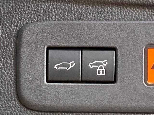 ランドクルーザー２５０ ＶＸファーストエディション　７人乗り　サンルーフ　純正１２型ディスプレイ　全周囲カメラ　衝突被害軽減システム　レーダークルーズ　禁煙車　電動リアゲート　レザーシート　前席シートエアコン　コーナーセンサー　スマートキー（33枚目）