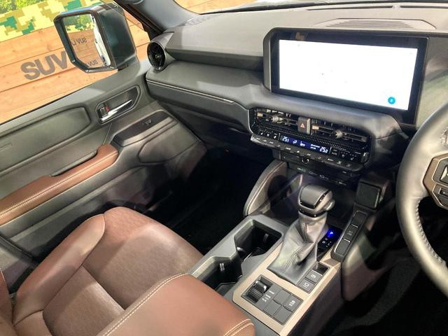 ランドクルーザー２５０ ＶＸファーストエディション　７人乗り　サンルーフ　純正１２型ディスプレイ　全周囲カメラ　衝突被害軽減システム　レーダークルーズ　禁煙車　電動リアゲート　レザーシート　前席シートエアコン　コーナーセンサー　スマートキー（49枚目）