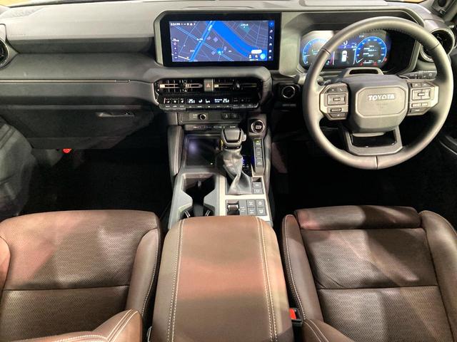 ランドクルーザー２５０ ＺＸ　サンルーフ　純正１２型ディスプレイオーディオ　全周囲カメラ　ＪＢＬサウンド　衝突被害軽減システム　レーダークルーズ　電動リアゲート　レザーシート　コーナーセンサー　ＬＥＤヘッド（2枚目）