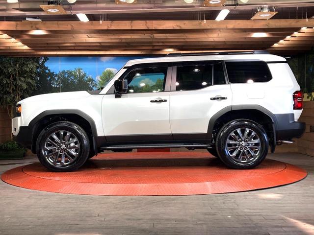 ランドクルーザー２５０ ＺＸ　サンルーフ　純正１２型ディスプレイオーディオ　全周囲カメラ　ＪＢＬサウンド　衝突被害軽減システム　レーダークルーズ　電動リアゲート　レザーシート　コーナーセンサー　ＬＥＤヘッド（30枚目）