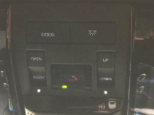 ランドクルーザー２５０ ＺＸ　サンルーフ　純正１２型ディスプレイオーディオ　全周囲カメラ　ＪＢＬサウンド　衝突被害軽減システム　レーダークルーズ　電動リアゲート　レザーシート　コーナーセンサー　ＬＥＤヘッド（63枚目）