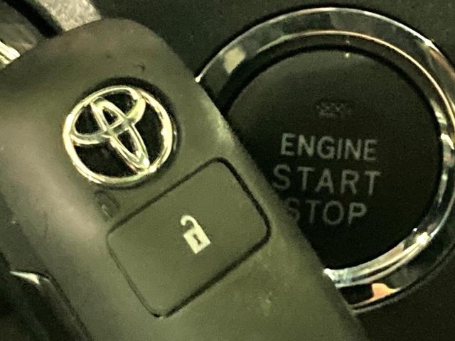 ライズ Ｚ　純正ナビ　電子パーキング　バックカメラ　禁煙車　レーダークルーズ　シートヒーター　ＬＥＤヘッドライト　クリアランスソナー　アイドリングストップ　ステアリングリモコン（7枚目）