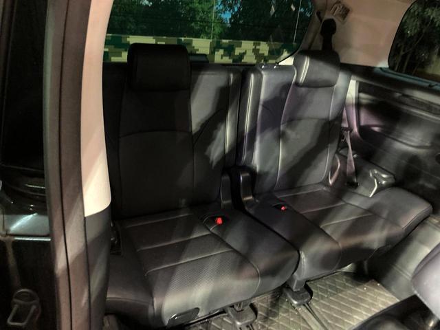 アルファード ２．５Ｓ　Ｃパッケージ　サンルーフ　純正１０型ナビ　両側電動ドア　後席モニター　バックカメラ　衝突被害軽減　レーダークルーズ　禁煙車　電動リアゲート　レザーシート　前席シートエアコン　ドラレコ　コーナーセンサー（10枚目）