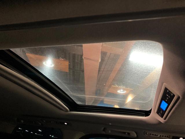 アルファード ２．５Ｓ　Ｃパッケージ　サンルーフ　純正１０型ナビ　両側電動ドア　後席モニター　バックカメラ　衝突被害軽減　レーダークルーズ　禁煙車　電動リアゲート　レザーシート　前席シートエアコン　ドラレコ　コーナーセンサー（45枚目）
