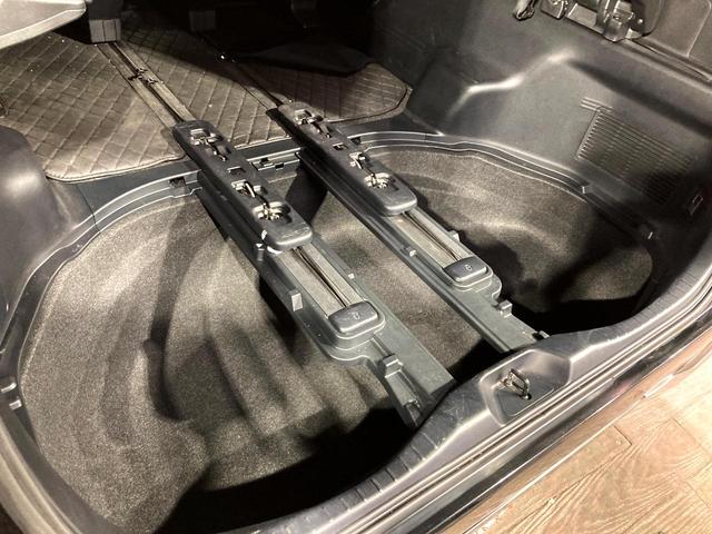 アルファード ２．５Ｓ　Ｃパッケージ　サンルーフ　純正１０型ナビ　両側電動ドア　後席モニター　バックカメラ　衝突被害軽減　レーダークルーズ　禁煙車　電動リアゲート　レザーシート　前席シートエアコン　ドラレコ　コーナーセンサー（58枚目）