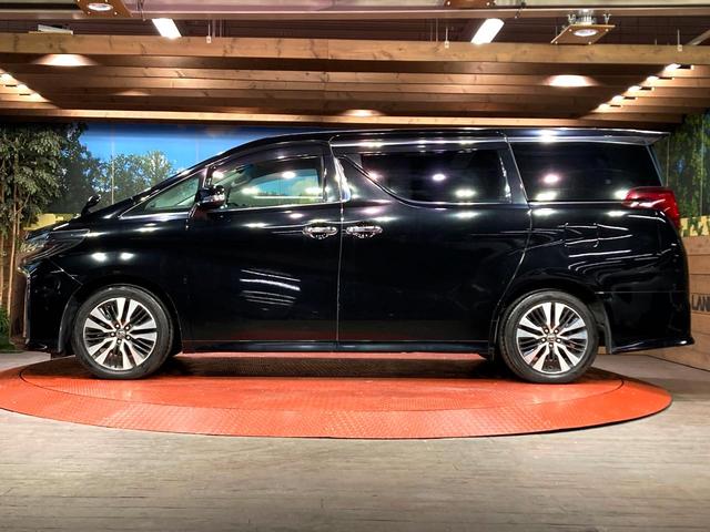 アルファード ２．５Ｓ　Ｃパッケージ　サンルーフ　純正１０型ナビ　両側電動ドア　後席モニター　バックカメラ　衝突被害軽減　レーダークルーズ　禁煙車　電動リアゲート　レザーシート　前席シートエアコン　ドラレコ　コーナーセンサー（62枚目）