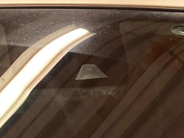 ジューク １５ＲＸ　Ｖセレクション　純正ＳＤナビ　バックカメラ　衝突被害軽減システム　禁煙車　スマートキー　ナビ連動ＥＴＣ　純正１７インチアルミ　オートライト　デュアルエアコン　Ｂｌｕｅｔｏｏｔｈ　ＣＤ　ＤＶＤ再生　フルセグ（21枚目）