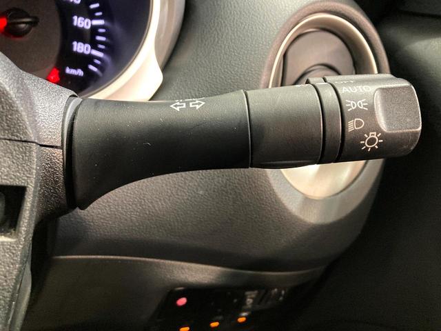 ジューク １５ＲＸ　Ｖセレクション　純正ＳＤナビ　バックカメラ　衝突被害軽減システム　禁煙車　スマートキー　ナビ連動ＥＴＣ　純正１７インチアルミ　オートライト　デュアルエアコン　Ｂｌｕｅｔｏｏｔｈ　ＣＤ　ＤＶＤ再生　フルセグ（26枚目）