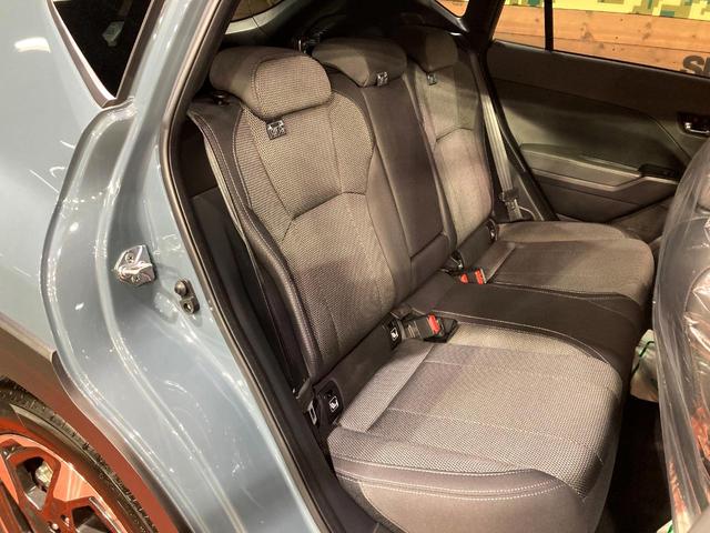 クロストレック リミテッド　純正１１．６型ナビ　禁煙車　シートヒーター　パワーシート　レーダークルーズ　電子パーキング　ＥＴＣ　ＬＥＤヘッドライト　バックカメラ　ステアリングリモコン　ドライブレコーダー（9枚目）
