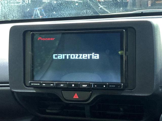 ヤリスクロス Ｘ　８インチナビ　バックカメラ　衝突被害軽減システム　レーダークルーズ　禁煙車　ドラレコ　ＥＴＣ　コーナーセンサー　スマートキー　オートハイビーム　車線逸脱警報　オートライト　Ｂｌｕｅｔｏｏｔｈ　フルセグ（3枚目）