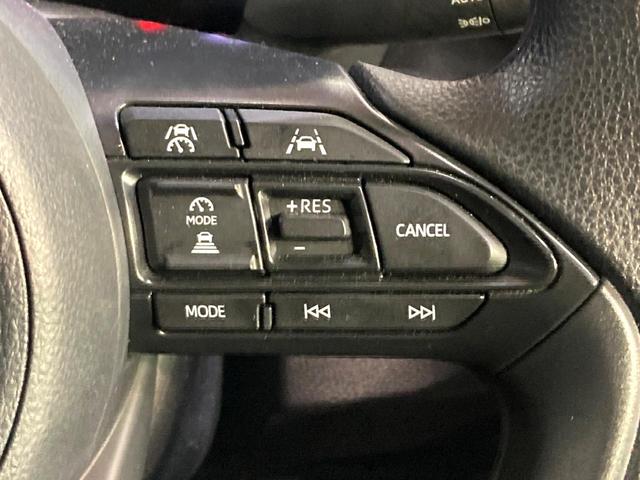 ヤリスクロス Ｘ　８インチナビ　バックカメラ　衝突被害軽減システム　レーダークルーズ　禁煙車　ドラレコ　ＥＴＣ　コーナーセンサー　スマートキー　オートハイビーム　車線逸脱警報　オートライト　Ｂｌｕｅｔｏｏｔｈ　フルセグ（5枚目）