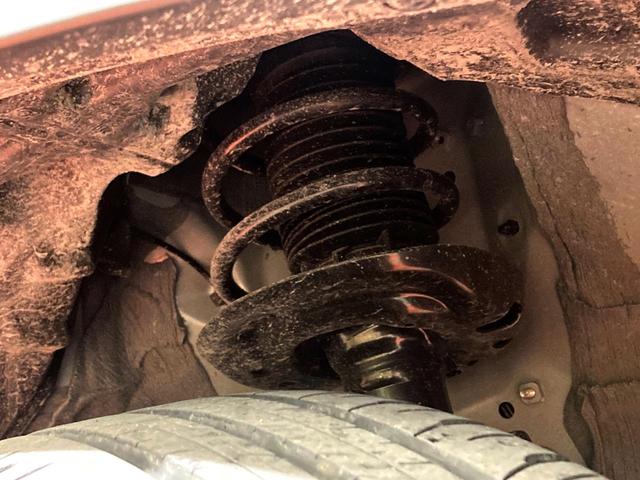 ヤリスクロス Ｘ　８インチナビ　バックカメラ　衝突被害軽減システム　レーダークルーズ　禁煙車　ドラレコ　ＥＴＣ　コーナーセンサー　スマートキー　オートハイビーム　車線逸脱警報　オートライト　Ｂｌｕｅｔｏｏｔｈ　フルセグ（20枚目）