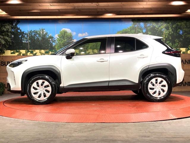 ヤリスクロス Ｘ　８インチナビ　バックカメラ　衝突被害軽減システム　レーダークルーズ　禁煙車　ドラレコ　ＥＴＣ　コーナーセンサー　スマートキー　オートハイビーム　車線逸脱警報　オートライト　Ｂｌｕｅｔｏｏｔｈ　フルセグ（28枚目）