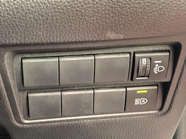 ヤリスクロス Ｘ　８インチナビ　バックカメラ　衝突被害軽減システム　レーダークルーズ　禁煙車　ドラレコ　ＥＴＣ　コーナーセンサー　スマートキー　オートハイビーム　車線逸脱警報　オートライト　Ｂｌｕｅｔｏｏｔｈ　フルセグ（36枚目）