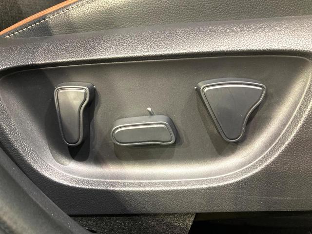 ヤリスクロス ハイブリッドZ アドベンチャー 全周囲カメラ 衝突被害軽減システム 禁煙車 電動リアゲート ハーフレザーシート パワーシート ドラレコ コーナーセンサー LEDヘッド ETC2.0 純正18インチアルミ オートハイビーム(31枚目)