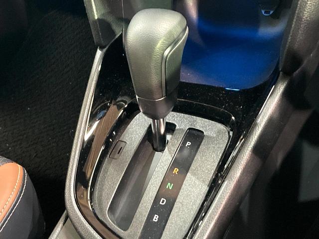 ヤリスクロス ハイブリッドZ アドベンチャー 全周囲カメラ 衝突被害軽減システム 禁煙車 電動リアゲート ハーフレザーシート パワーシート ドラレコ コーナーセンサー LEDヘッド ETC2.0 純正18インチアルミ オートハイビーム(47枚目)